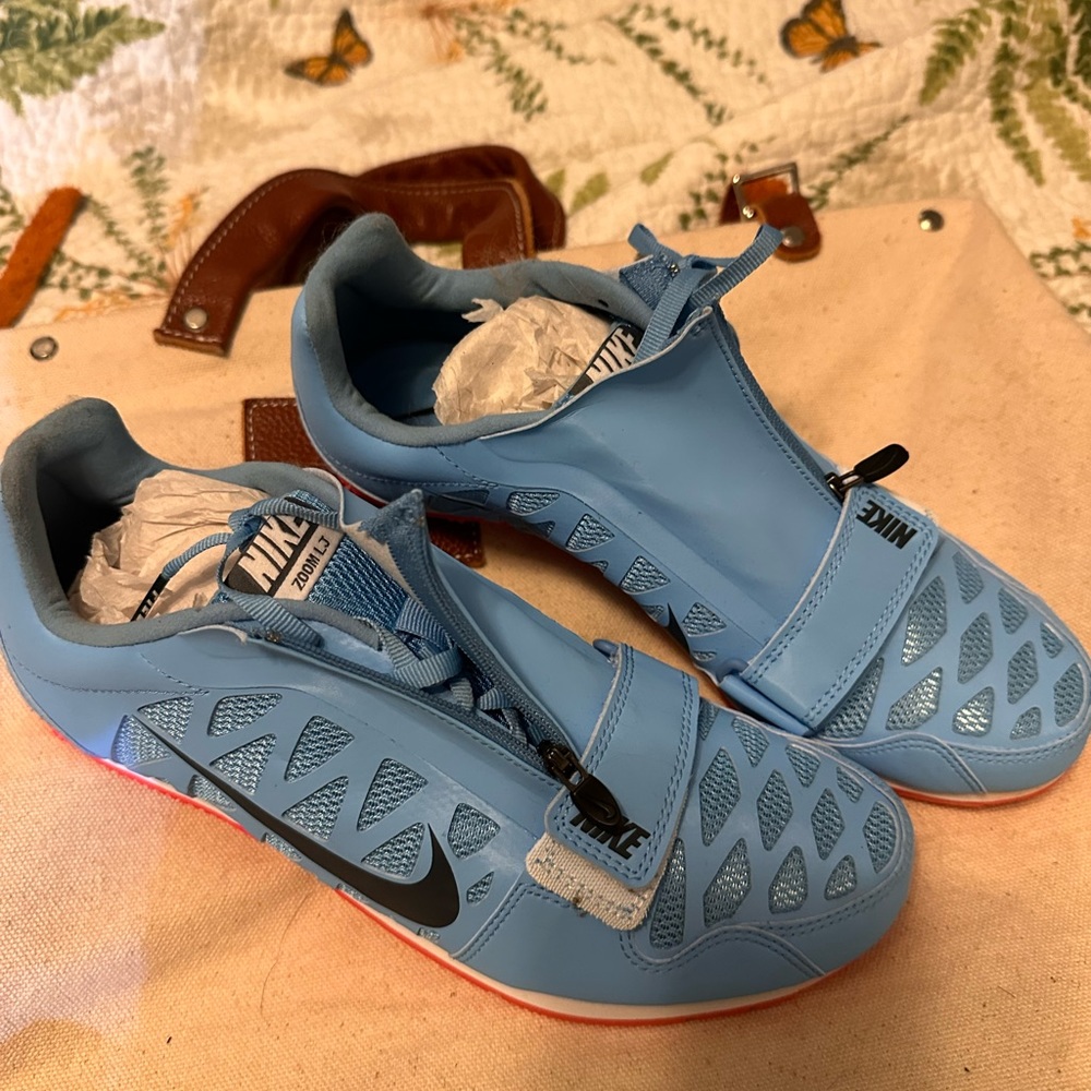 Nike zoom LJ long jump size 7 us baby blue